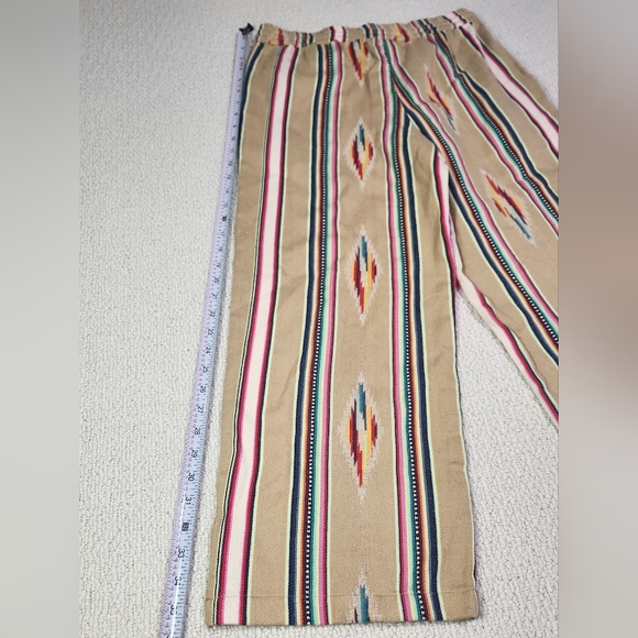 America‎ & Beyond A&B Cotton Aztec Design Pants. Comfort, Light Weight Medium - Picture 5 of 10